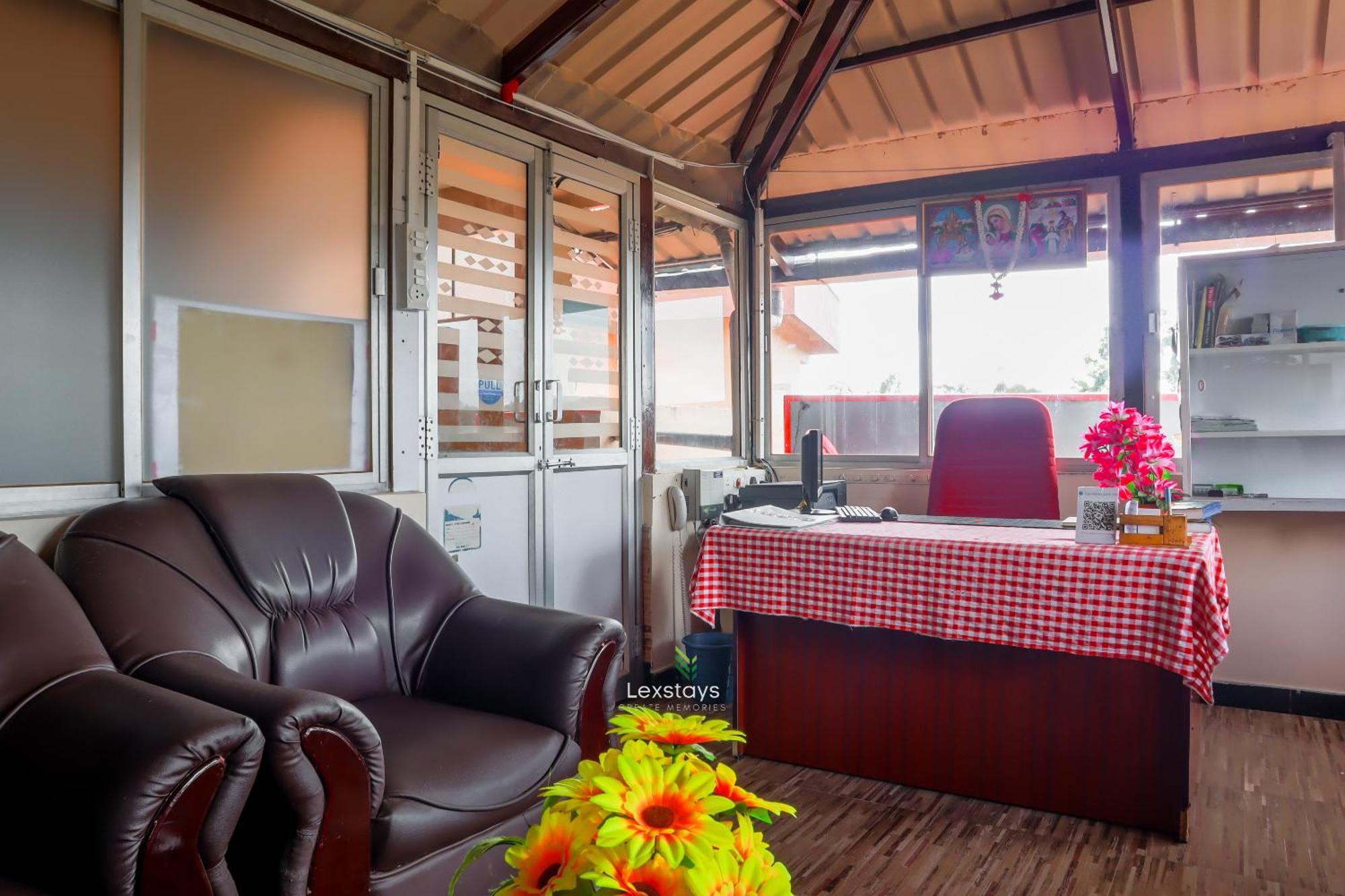 Vijaya Deepa Guest House By Lexstays Coonoor Eksteriør bilde